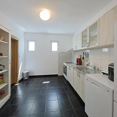 Avalavanda Cherry Hill