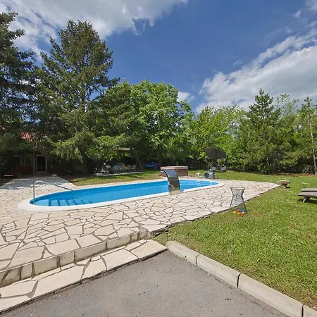 بيت للعطل Avalavanda Cherry Hill Vlasi (Belgrade)