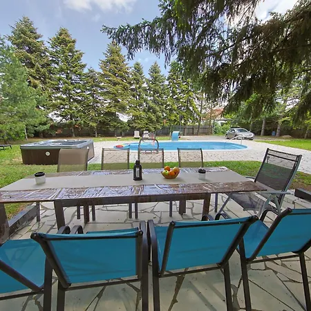 بيت للعطل Avalavanda Cherry Hill Vlasi (Belgrade)